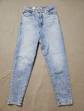 LEVI’S High Waisted Mom Jean Sz 26